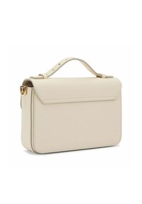 Sac à main rectangulaire beige en simili cuir, avec une poignée supérieure, un fermoir doré et un design à bords cousus.