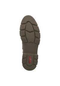 Suela de zapato de goma marrón con un diseño de banda de rodadura, que presenta surcos profundos y un logo rojo. Apariencia gruesa y resistente para ofrecer agarre y durabilidad.