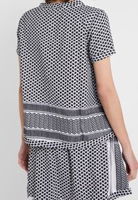 SUMMERY Copenhagen Blus - black