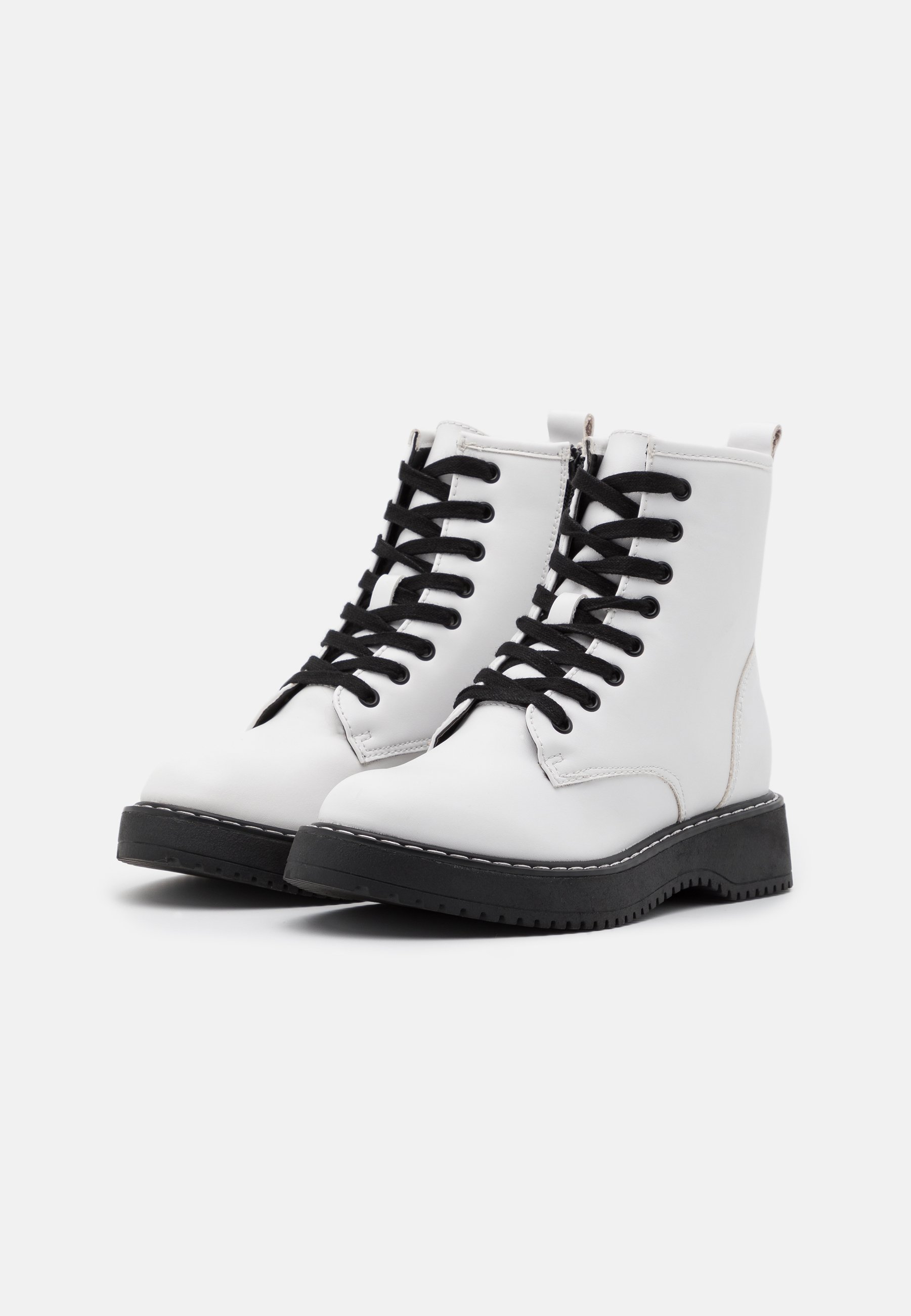 BOTIN BLANCO 97204 - Botas y Botines | Paris.cl