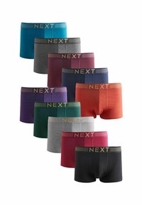 Neuf paires de boxers pour hommes dans différentes couleurs : turquoise, gris, violet, bordeaux, marine, orange, vert, marron et noir, avec des ceintures de marque "NEXT" en or.