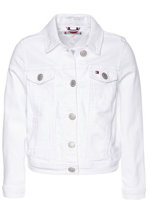 Weiße Jeansjacke mit Kragen, zwei Brusttaschen und silbernen Beschlägen. Glatte Oberfläche mit taillierter Passform.