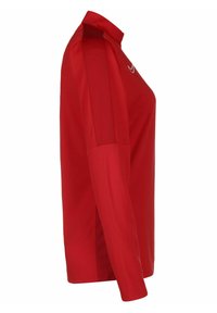 Maglietta sportiva rossa a maniche lunghe realizzata in tessuto traspirante, con colletto alto, pannelli laterali in rete e un piccolo logo sul petto.