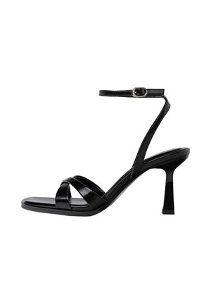 Sandali z visoko peto - black