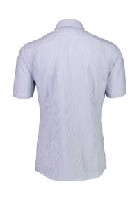 Korte mouwen shirt in lichtblauw met witte strepen, met een standaard kraag en rechte zoom, gemaakt van een gladde stof.