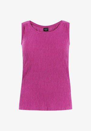 Haut féminin sans manches en tissu texturé rose vif avec encolure ronde et coupe ajustée.