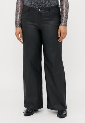 VMCKAYLA WIDE COATED - Leveälahkeiset - black