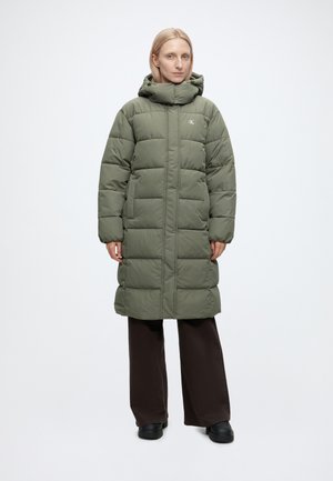 Calvin Klein Jeans, MATTE LONG PUFFER - Cappotto invernale - dusty olive