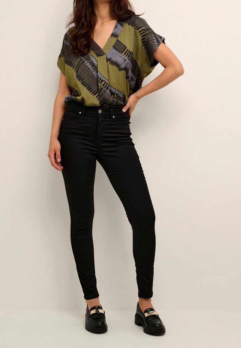 Culture Trousers black (Pre-owned)