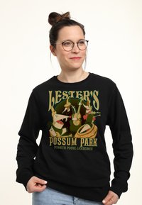 Henry Tiger A GOOFY MOVIE LESTERS POSSUM PARK - Bluza