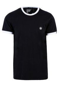 Schwarz T-Shirt mit kurzen Ärmeln, weißem geripptem Kragen und Ärmelabschlüssen, mit einem kleinen Logo auf der Brust. Hergestellt aus einem weichen Baumwollmaterial.