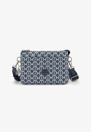 Kreuzbodytasche mit navy-muster und geometrischem Design, Reißverschluss, silbernem Hardware und abnehmbarem Gurt. Hat ein Logo-Emblem.