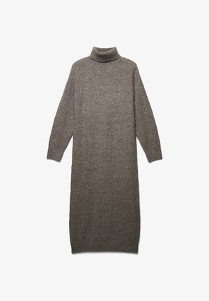 Abito oversize con collo a dolcevita in un morbido misto lana marrone testurizzato. Presenta maniche lunghe e una silhouette dritta di lunghezza midi.