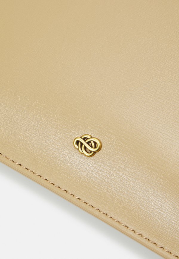 AYA PURSE - Clutch - sand2