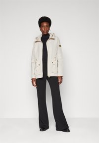 Barbour International WALKER SHOWERPROOF - Parka - blanc