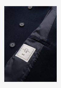 Ausgewählt, navy blue