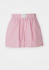 STRIPE - Kratke hlače - playful pink sail black