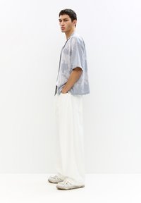 Thumbnail Image 5