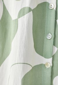 ST MRLO BIRMINGHAM - Dnevna haljina - sage geo print