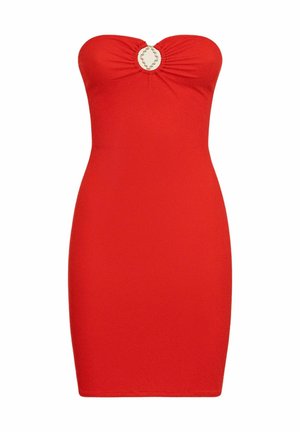 Vestito bodycon rosso senza spalline con un design a coste testurizzato, caratterizzato da un accento circolare centrale in tonalità oro al busto.