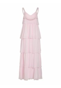 Svetlo roza dolga obleka brez rokavov z več plastmi, tankimi naramnicami in plastičnimi nabranki.