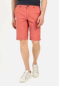 camel active REGULAR FIT - Shorts - faded red