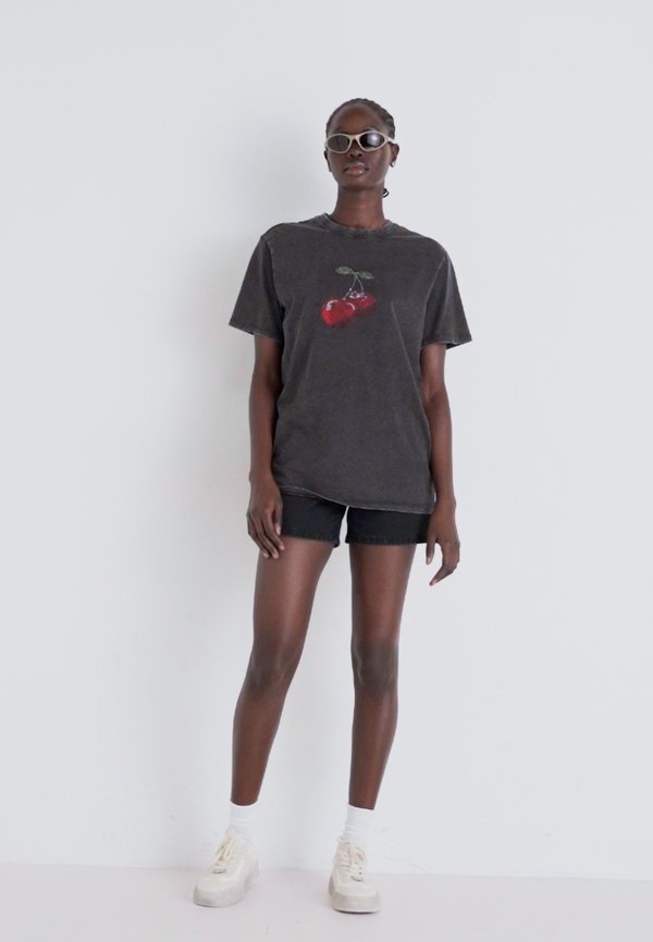 ONLWENDY OVERSIZE WASHED TEE  - Print T-shirt4