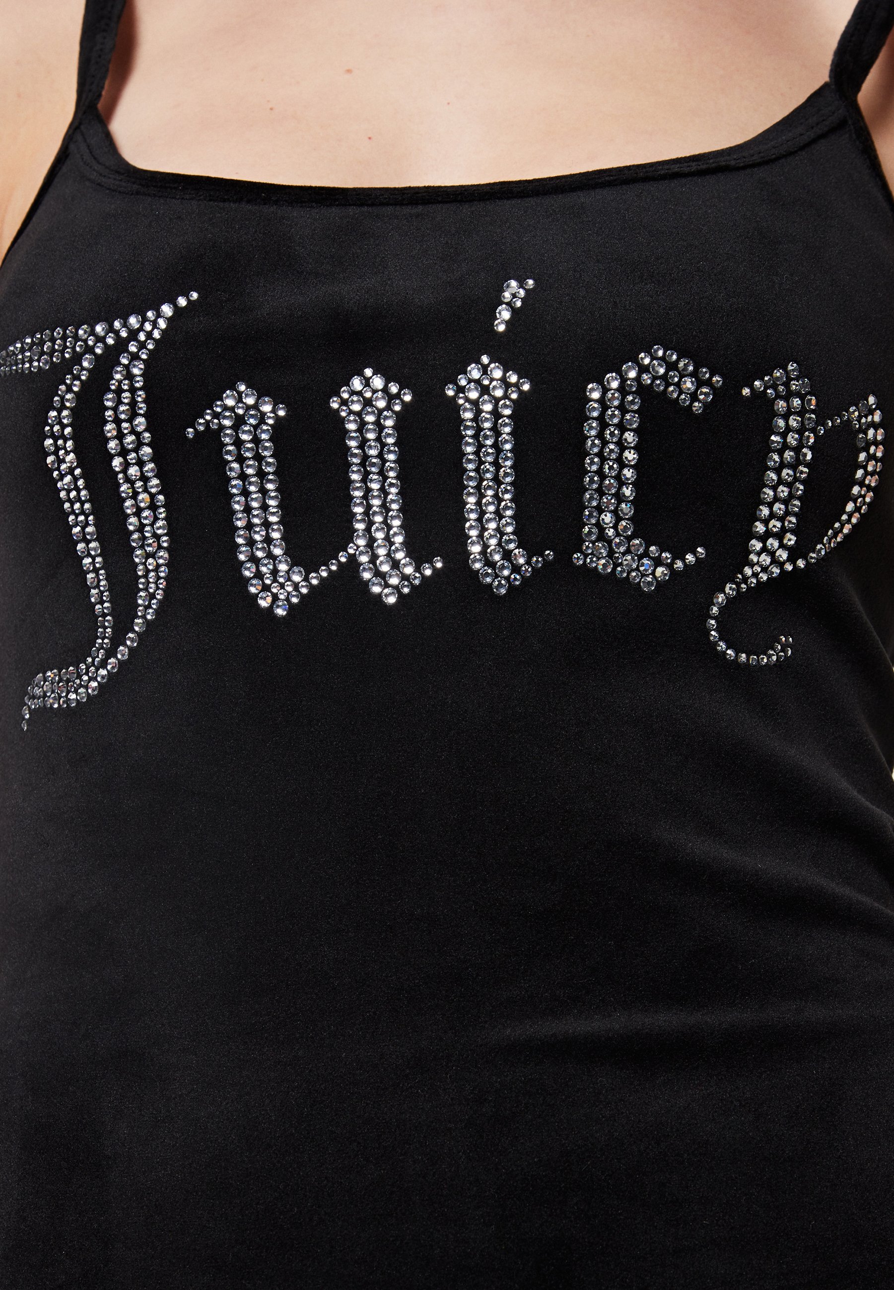 WHITE FITTED DIAMANTE TANK TOP – Juicy 