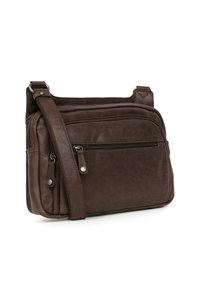 Borsa a tracolla in pelle marrone con tracolla regolabile, due tasche con zip, superficie strutturata e dettagli in metallo di colore argento.
