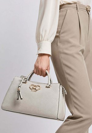 Guess, GUESS SAC BANDOULIÈRE ANADELA 3 COMP SATCH TAUPE - Sac à main - taupe tau