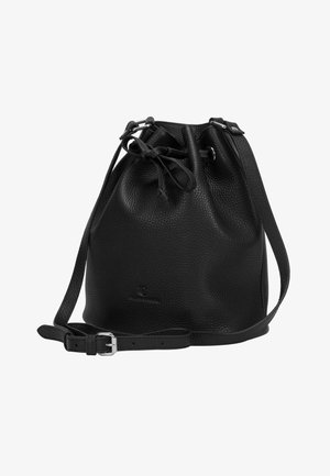 Borsa secchiello in pelle nera martellata con tracolla regolabile e chiusura con coulisse, fibbie metalliche e logo impresso in rilievo discreto sul davanti.