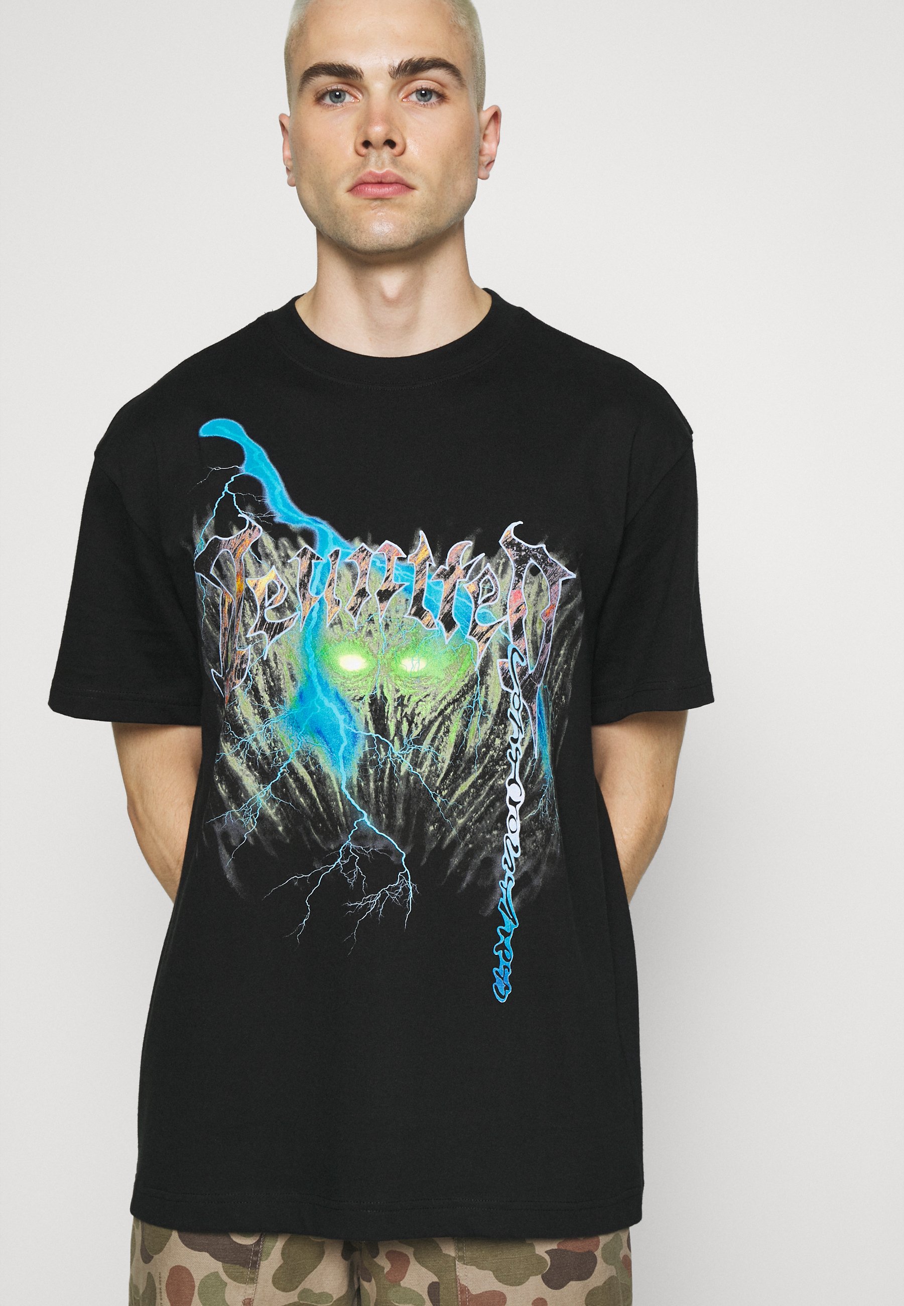 Weekday tee shirts Clearance