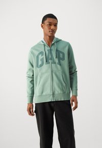 GAP CORE ARCH - Sweatjacke - dark forest