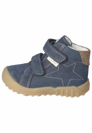 Baby shoes - see