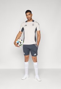 adidas Performance REAL MADRID EU TRAINING - Fanartikel - putty mauve/dark grey/charcoal