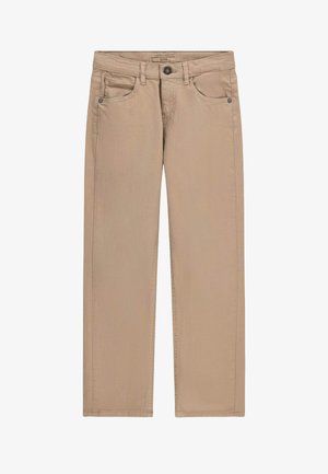 Beige Jeans mit geradem Bein, fünf Taschen, Metallknopfverschluss und kontrastierender Naht. Glatte Textur mit minimalen Details.