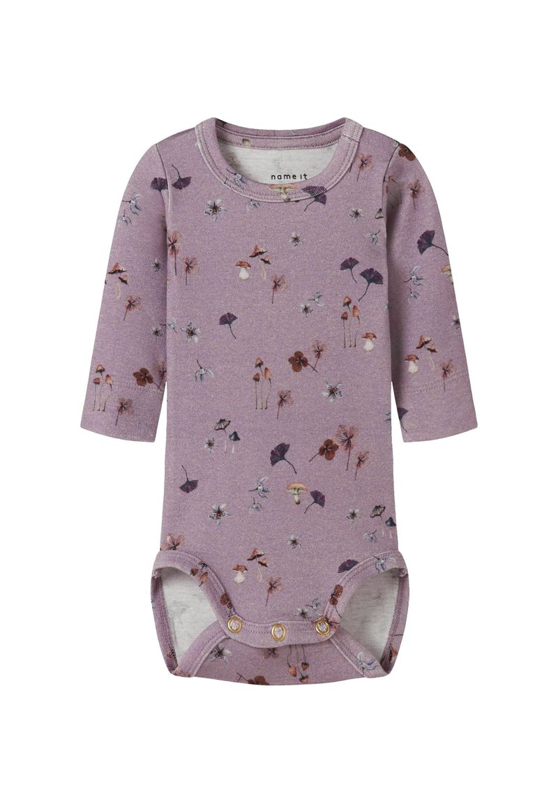 Purpurowy body niemowlęce z długim rękawem, ozdobione wzorami w kwiaty i grzyby, z trzema guzikami snap na dole do zapinania.