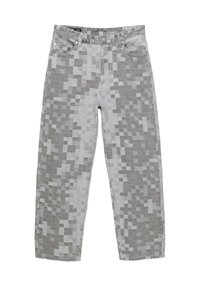 Jeans grigi con un motivo di camouflage pixelato, gamba dritta, passanti per cintura, bottone frontale e design a cinque tasche.