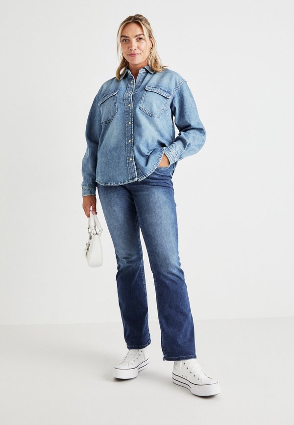 CARWILLY  - Flared Jeans3