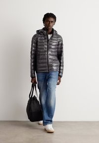 BOSS HYPELITE HYBRID - Jakna ispunjena paperjem - dark grey