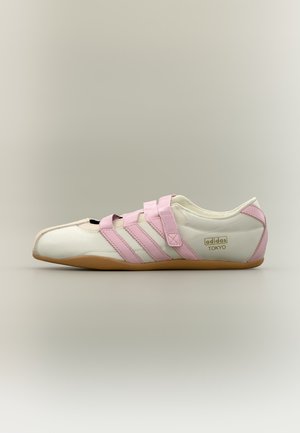 adidas Originals, TOKYO MJ W - Маратонки - off white/clear pink