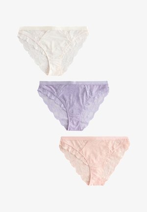 Kolm naiste pitsilise äärisega bikiinialust meest, toonides koor, lavendel ja heleroosa, vertikaalselt valgel taustal.