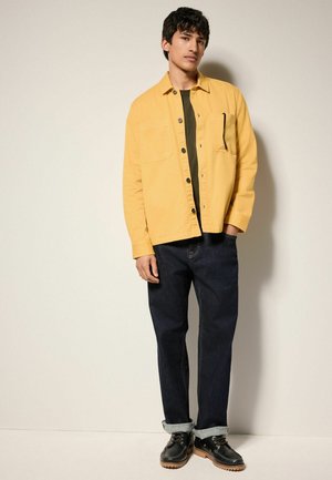 REGULAR FIT-CONTRAST STITCH - Summer jacket - yellow