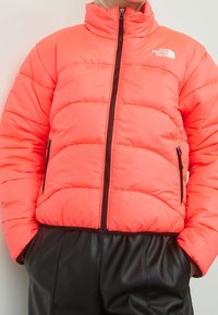 The North Face Vinterjacka - neon pink