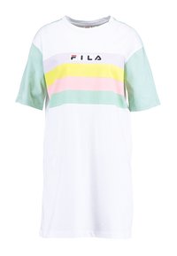 Biała sukienka t-shirtowa z krótkimi rękawami, z poziomymi paskami w jasnym zielonym, żółtym i różowym kolorze. Na piersi logo "FILA".