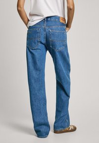 Pepe Jeans REVERSE LW - Jeans a sigaretta - oz blue rigid denim