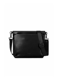 Černá crossbody kabelka vyrobená z hladké kůže. Disponuje nastavitelným popruhem, zipovým uzávěrem a minimalistickým designem s decentním logem.