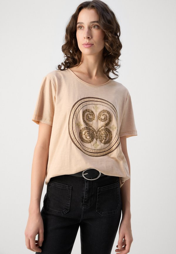 EMBROIDERY TEE - Print T-shirt - sesame3