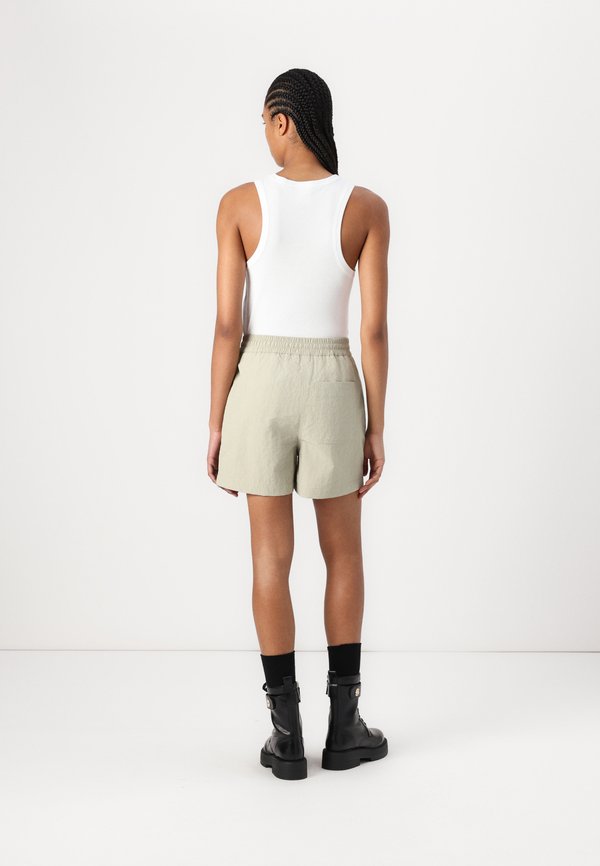 CRESS - Shorts - agate gray2