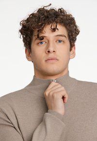 Lindbergh ZIP - Kofta - mid brown